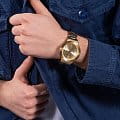 Guess GW0454G2 наручные мужские часы застежка крупным планом