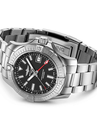 Breitling Avenger Automatic GMT 43 A32397101B1A1